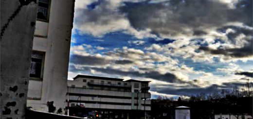 Geistliche Hütte: Drei Säufer im Müll 3