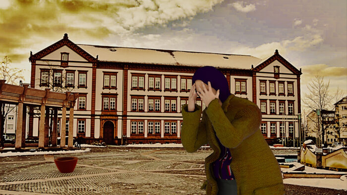 Weinende Frau vor dem Rathaus in Pirmasens Fotomontage